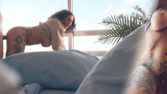 Geiler Morgensex im Paradies